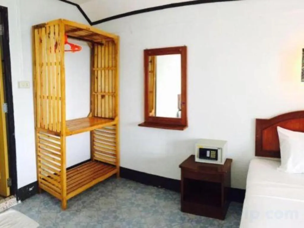 Bamboo Bay Family Resort Ko Lanta Hotel
