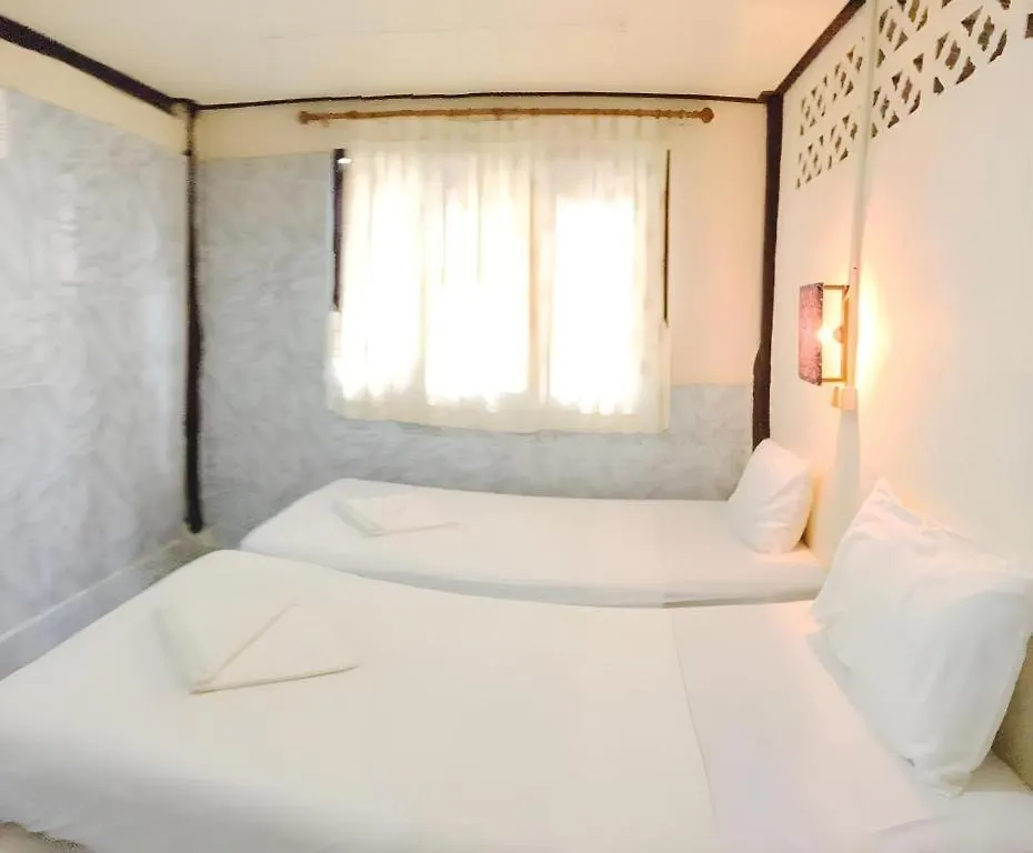 Bamboo Bay Family Resort Ko Lanta 酒店
