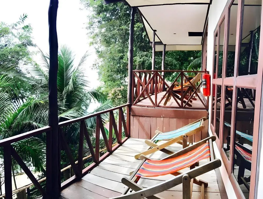 Bamboo Bay Family Resort Ko Lanta 2*,