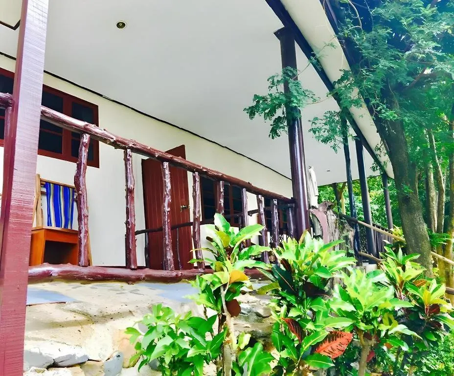 Bamboo Bay Family Resort Ko Lanta